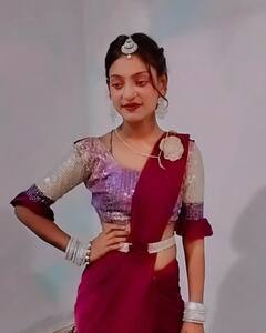 कजरारी आंखों वाली महाकुंभ की वायरल गर्ल मोनालिसा की वो 10 तस्वीरें, जिसको किसी ने नहीं देखा