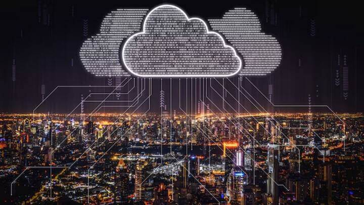 देवेंद्र फडणवीस ने यह भी कहा कि रिलायंस के निवेश से राज्य में एनर्जी, रिटेल, हॉस्पिटैलिटी और हाई-टेक मैन्यूफैक्चरिंग सेक्टर में करीब लाखों की तादात में लोगों को नौकरियां मिलेंगी. इससे इनोवेशन के साथ इकोनॉमिक ग्रोथ बढ़ेगी और एम्प्लॉयमेंट जेनरेशन के लिए भी नए मौके पैदा होंगे.