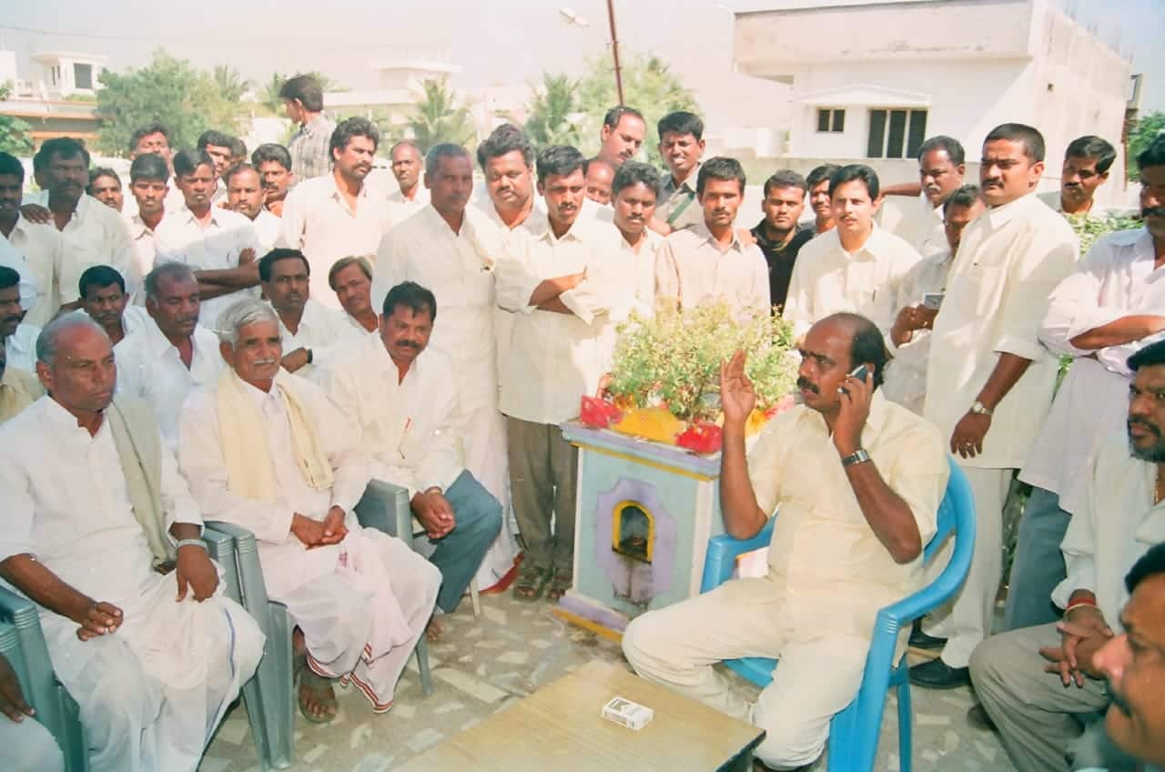 Paritala Ravi : జైల్లో ఉంటూ గెలిచాడు, మంత్రిగా కేబినెట్‌లో కూర్చున్నాడు- నేటి తరానికి తెలియని రియల్‌ పొలిటికల్ హీరో స్టోరీ ఇది