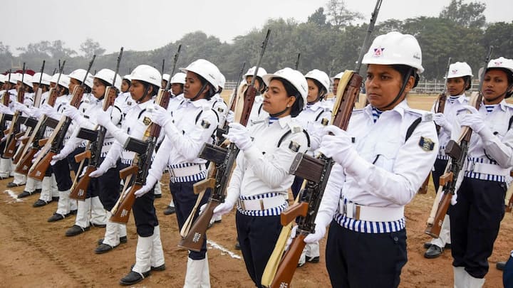 இந்தோனேசிய அதிபர் பிரபோவோ சுபியாண்டோ (Indonesian President Prabowo Subianto) நாளை மறுநாள் (26.01.2025) காலை தலைநகர் புதுடெல்லியில் நடைபெறும் பிரம்மாண்ட குடியரசு தின அணிவகுப்பில் சிறப்பு விருந்தினராக பங்கேற்கிறார்