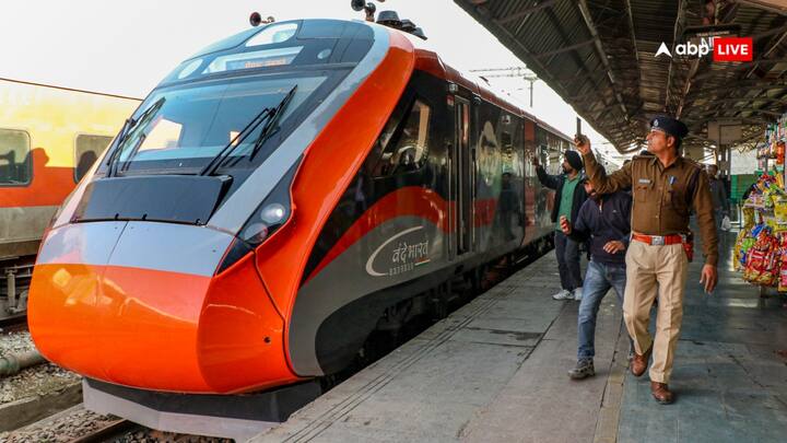 Railway Bad Food Compensation: ભારતીય રેલવે દ્ધારા દરરોજ કરોડો મુસાફરો ટ્રેનમાં મુસાફરી કરે છે. આ મુસાફરો માટે રેલવે દ્ધારા દરરોજ હજારો ટ્રેનો પણ ચલાવવામાં આવે છે.