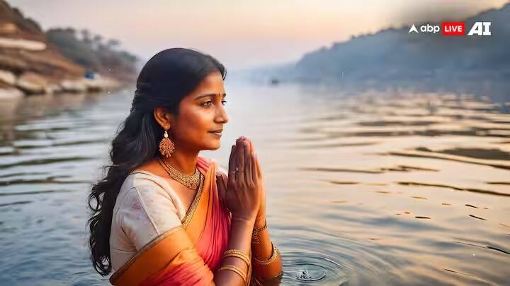 महाकुंभ मेळ्यात पवित्र नद्यांच्या संगमात स्नान करण्याला विशेष महत्त्व आहे. त्यामुळे या काही पवित्र दिवशी स्नान केलं जातं. 26 फेब्रुवारीला महाशिवरात्रीच्या शुभ मुहूर्तावर शेवटचं स्नान होणार आहे.