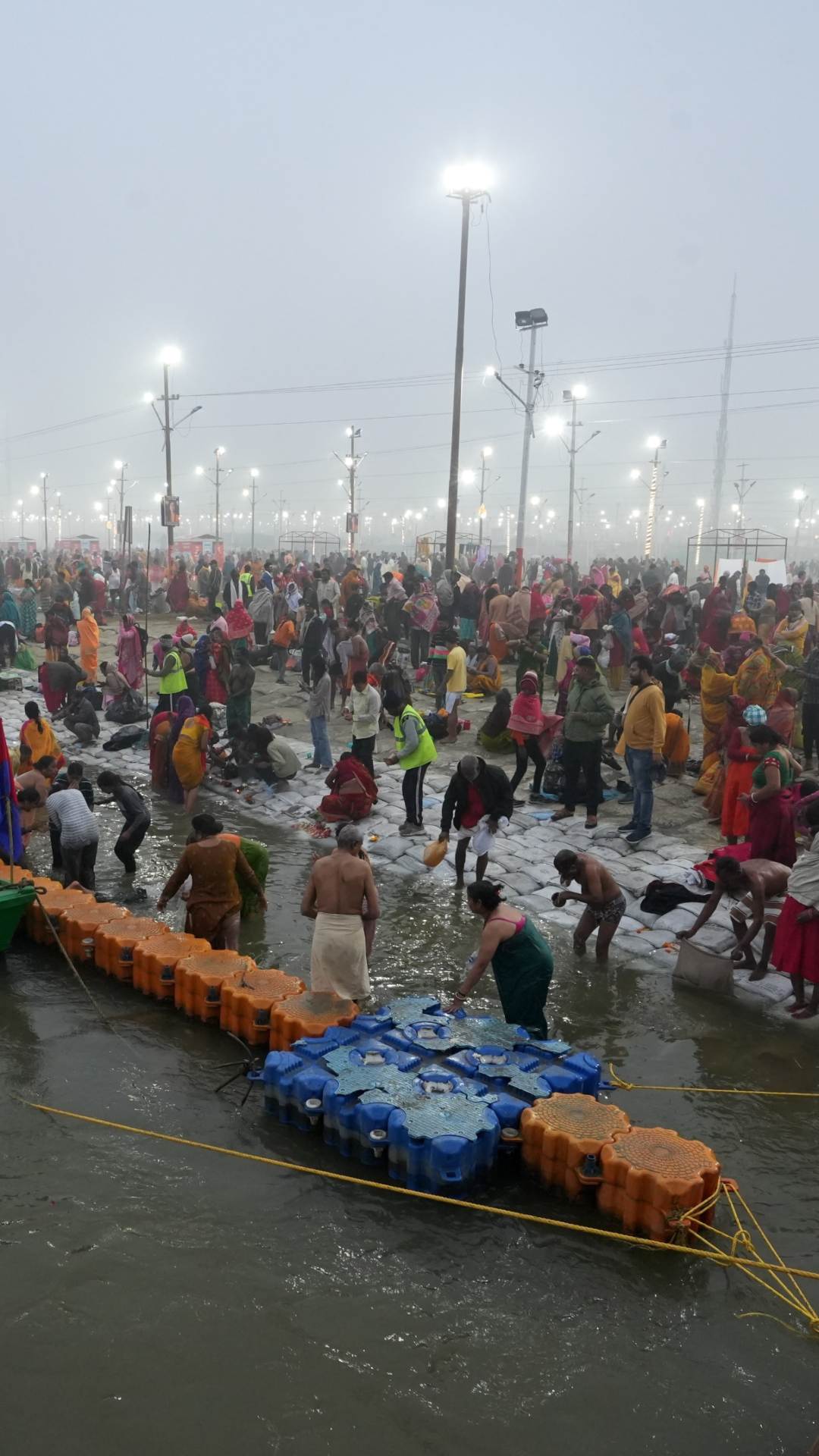 महाकुंभ इस बार प्रयागराज में हो रहा है