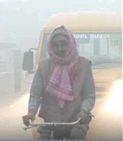 Weather Update: कड़ाके की ठंड से बचने के लिए अलाव का सहारा ले रहे लोग | ABP NEWS SHORTS