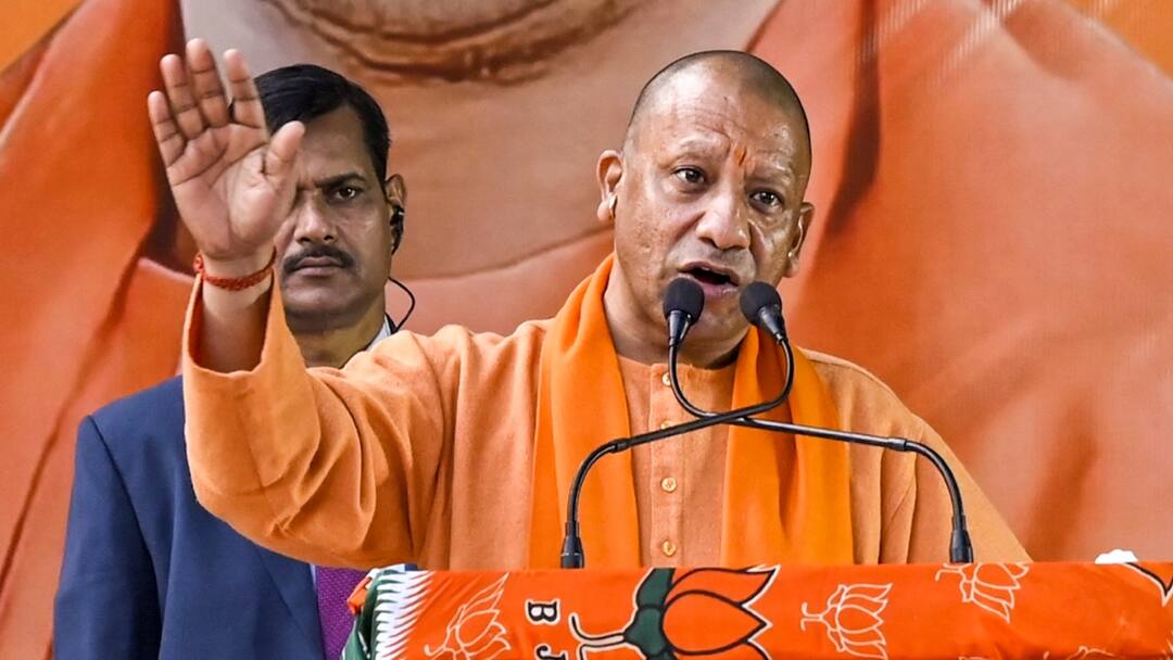 इस स्कीम का फायदा मिलने के बाद परिवार ने सीएम योगी को माना भगवान, मिली नौकरी UP Government Zero Poverty Scheme Beneficiary got job under in Lucknow इस स्कीम का फायदा मिलने के बाद परिवार ने सीएम योगी को माना भगवान, मिली नौकरी