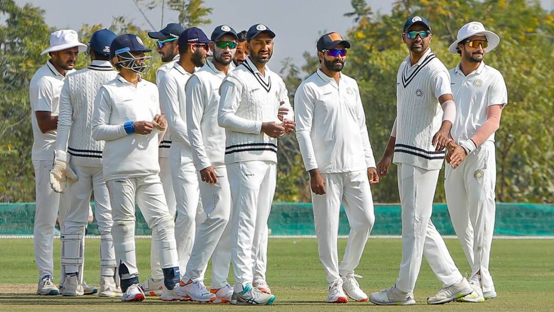 Saurashtra won by 10 wickets against Delhi Ravindra Jadeja Rishabh pant flopped Ranji trophy 2025 Ranji Trophy 2025: सौराष्ट्र ने दिल्ली को 10 विकेट से रौंदा, जडेजा बने 'जीत के हीरो', पंत बुरी तरह फ्लॉप