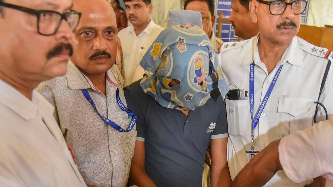 RG Kar Case: CBI Urges Calcutta HC For Early Hearing On Its Petition Seeking Death Penalty For Sanjay Roy RG Kar Case CBI Urges Calcutta HC For Early Hearing On Its Petition Seeking Death Penalty For Sanjay Roy RG Kar Case: CBI Urges Calcutta HC For Early Hearing On Its Petition Seeking Death Penalty For Sanjay Roy