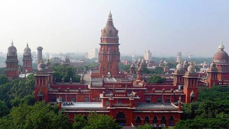 Madras High Court orders police not to give titles to rowdies ரவுடிகளுக்கு எதுக்கு இந்த பெயர்? – போலீசுக்கு அதிரடி உத்தரவு போட்ட நீதிமன்றம்