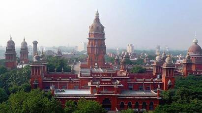 Madras High Court orders police not to give titles to rowdies ரவுடிகளுக்கு எதுக்கு இந்த பெயர்? – போலீசுக்கு அதிரடி உத்தரவு போட்ட நீதிமன்றம்