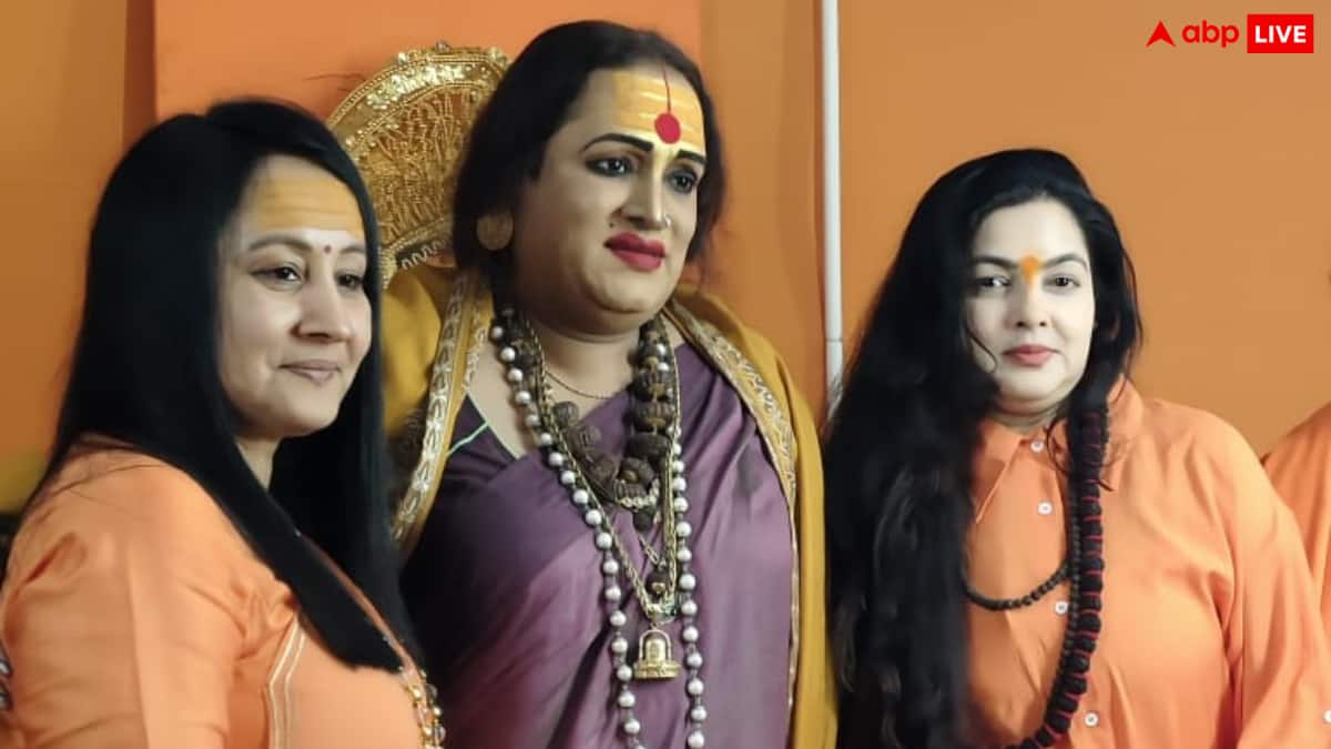 बॉलीवुड एक्ट्रेस ममता कुलकर्णी बनीं संन्यासी, महाकुंभ में ली दीक्षा, नंद गिरि होगा नया नाम