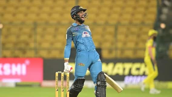 Ranji Trophy 2025: 25 चौके और 3 छक्के, कर्नाटक के युवा खिलाड़ी ने मचाई तबाही, पंजाब के खिलाफ रणजी में जड़ा दोहरा शतक