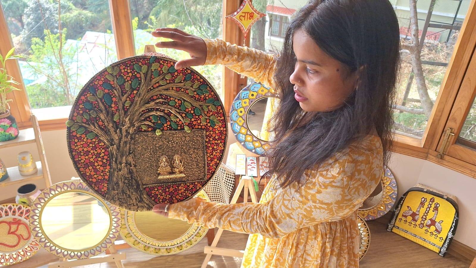 घर चलाने को माता-पिता करते हैं मजदूरी, अब बड़ी कलाकार बनने की राह पर बेटी वनिता पंवार