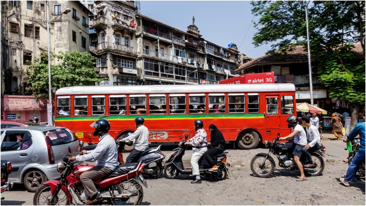 महाराष्ट्र में पब्लिक ट्रांसपोर्ट हुआ महंगा, जानें कितना बढ़ा बस,ऑटो, टैक्सी का किराया?