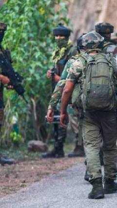 J & K के कठुआ में सेना के कैंप पर फयरिंग | ABP SHORTS