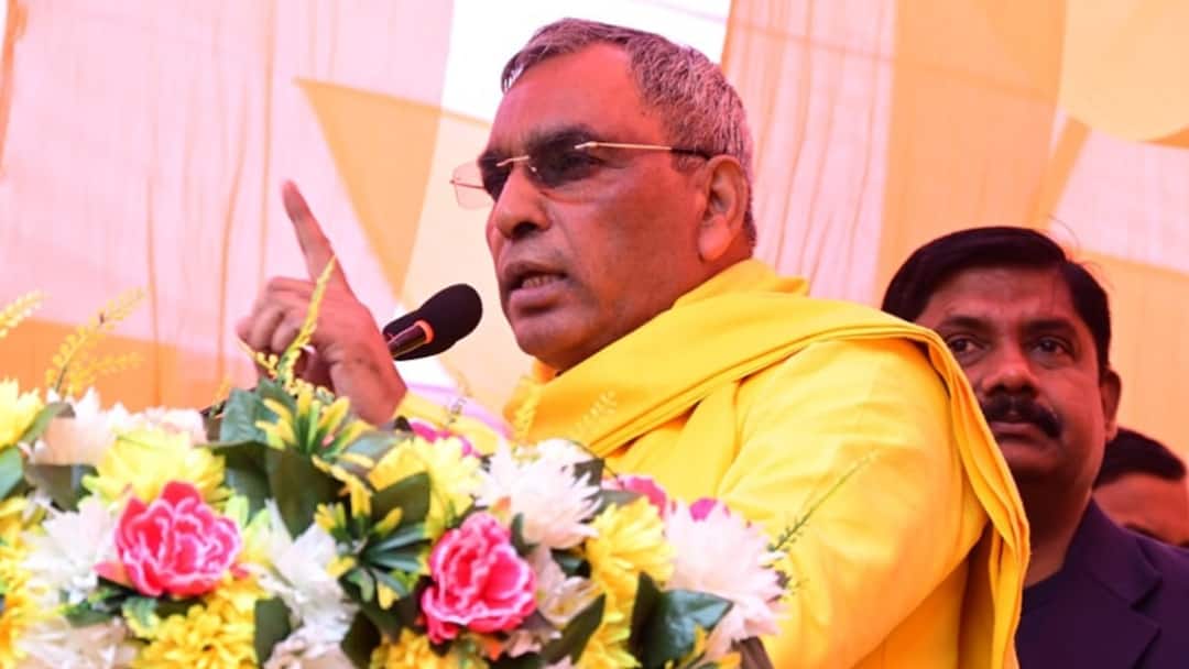 ‎Varanasi News Om Prakash Rajbhar Allegation SP BSP and Congress teach Muslims Hate ann ओम प्रकाश राजभर ने विपक्ष पर लगाए गंभीर आरोप, कहा- 'मुसलमानों को...'