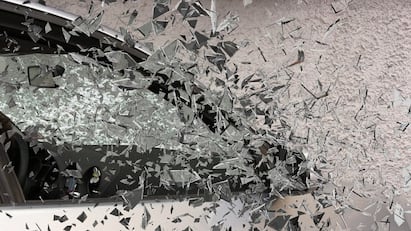 Hyderabad Car Accident 1 Dead As Speeding Car Runs Over People Sleeping On Footpath Hyderabad: 1 Dead As Speeding Car Runs Over People Sleeping On Footpath