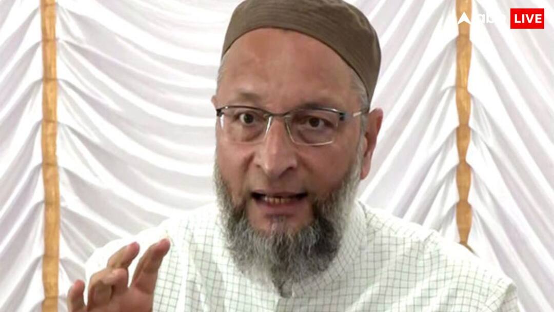 Asaduddin Owaisi appeals for vote for Tahir Hussain supports justice in Delhi Assembly election 2025 ann Delhi Election 2025: 'केजरीवाल चुनाव लड़ सकते हैं तो ताहिर हुसैन क्यों नहीं?', AAP और BJP पर ओवैसी का बड़ा हमला
