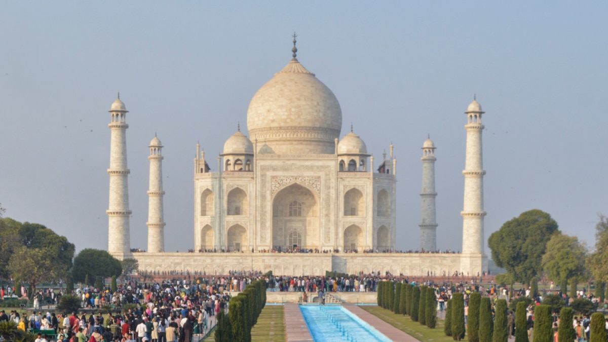 Agra: ताजमहल में तीन दिवसीय उर्स शुरू, पर्यटकों को मिलेगी फ्री एंट्री, अदा की जाएंगी ये खास रस्में