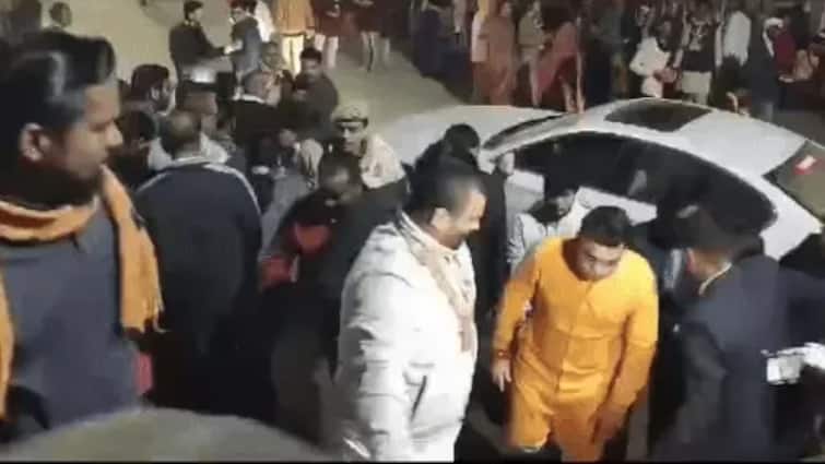 देखें: जय शाह ने अयोध्या और हनुमानगढ़ी में की पूजा, वीडियो आया सामने