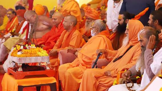 ‘குறைந்தது 3 குழந்தைகளையாவது பெற்றெடுங்கள்’ – இந்துக்களை வலியுறுத்தும் விஸ்வ இந்து பரிஷத்!