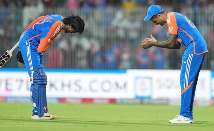 ਤਿਲਕ ਹੁਣ ਟੀ-20 ਅੰਤਰਰਾਸ਼ਟਰੀ ਵਿੱਚ ਦੋ ਪਾਰੀਆਂ ਵਿੱਚ ਆਊਟ ਹੋਣ ਦੇ ਵਿਚਕਾਰ ਸਭ ਤੋਂ ਵੱਧ ਦੌੜਾਂ ਬਣਾਉਣ ਵਾਲਾ ਬੱਲੇਬਾਜ਼ ਬਣ ਗਿਆ ਹੈ। ਤਿਲਕ ਨੇ ਹੁਣ ਤੱਕ 318 ਦੌੜਾਂ ਬਣਾਈਆਂ ਹਨ ਅਤੇ ਉਹ ਨਾਟ ਆਊਟ ਹੈ।