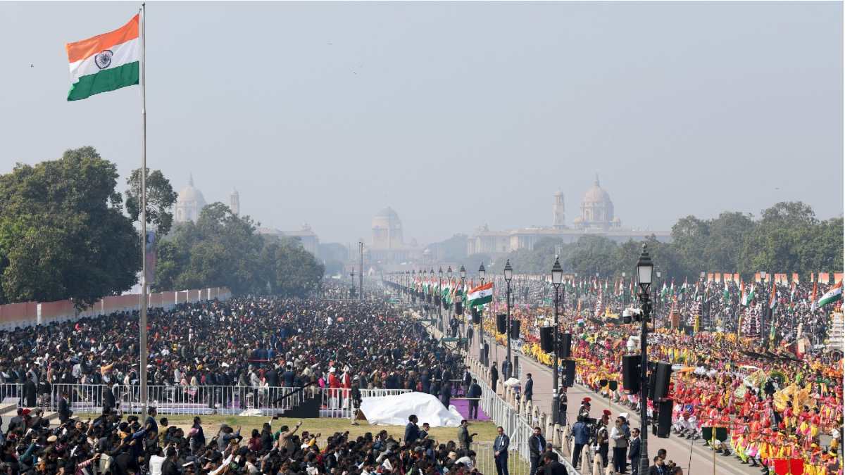 Republic Day 2025: ఢిల్లీలో ఘనంగా 76వ గణతంత్ర దినోత్సవ వేడుకలు - జాతీయ జెండా ఆవిష్కరించిన రాష్ట్రపతి ముర్ము