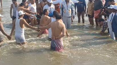 SP Chief Akhilesh Yadav Takes Dip At Prayagrajs Maha Kumbh — WATCH SP Chief Akhilesh Yadav Takes Dip At Prayagrajs Maha Kumbh — WATCH
