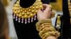 Gold Price Today :  একদিনে তিনবার বাড়ল সোনার দাম, রাজ্যে আজ কিনলে কততে পাবেন ?