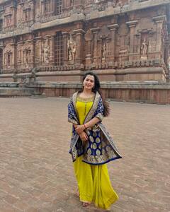 Prajakta Gaikwad: अभिनेत्री प्राजक्ता गायकवाडचा मराठमोळा अंदाज; नाकात नथ घालून दिसतेय खास!