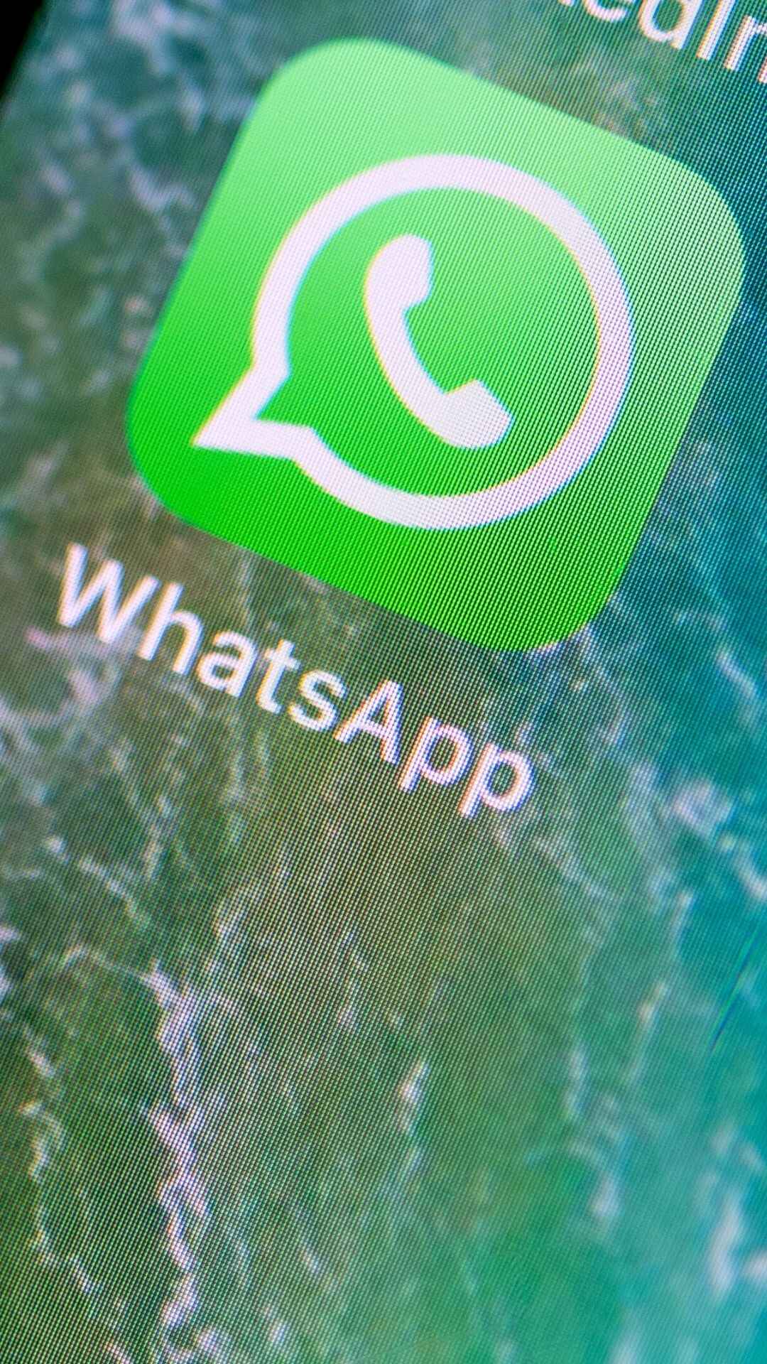 ஒரே Whatsapp இல் பல கணக்குகளை பயன்படுத்தும் வகையில் இந்த அப்டேட் உள்ளது.