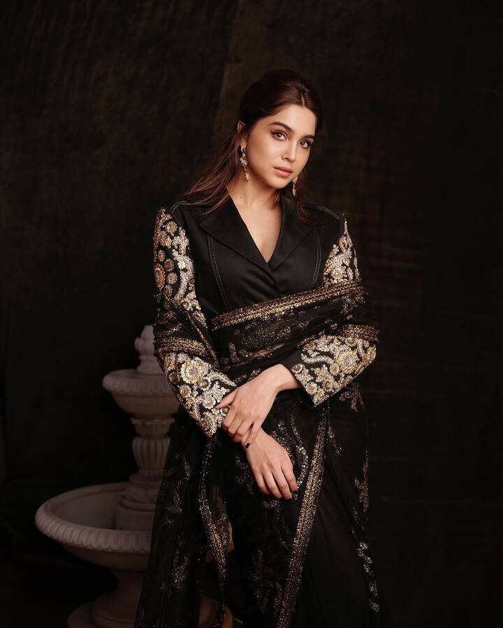 The sheer design of the saree added a touch of modernity, making it an unforgettable fashion moment.