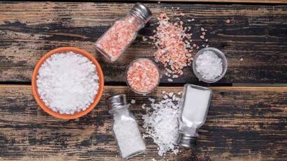 different types of salt for cooking know uses benefits Types of Salt: என்னயா சொல்றீங்க..! உப்பில் இத்தனை வகையா? உணவை சுவையாக்க சிறந்தது எது?