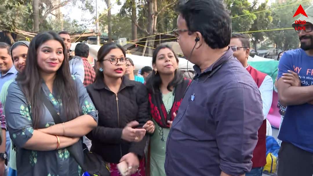 SSC Job Case advocate bikashranjan bhattacharya wants re examination of 2016 panel teachers know reactions of them SSC Job Case: চাকরি বাতিল মামলায় নতুন করে পরীক্ষার দাবি বিকাশের, কী বলছেন চাকরিপ্রার্থীরা ?