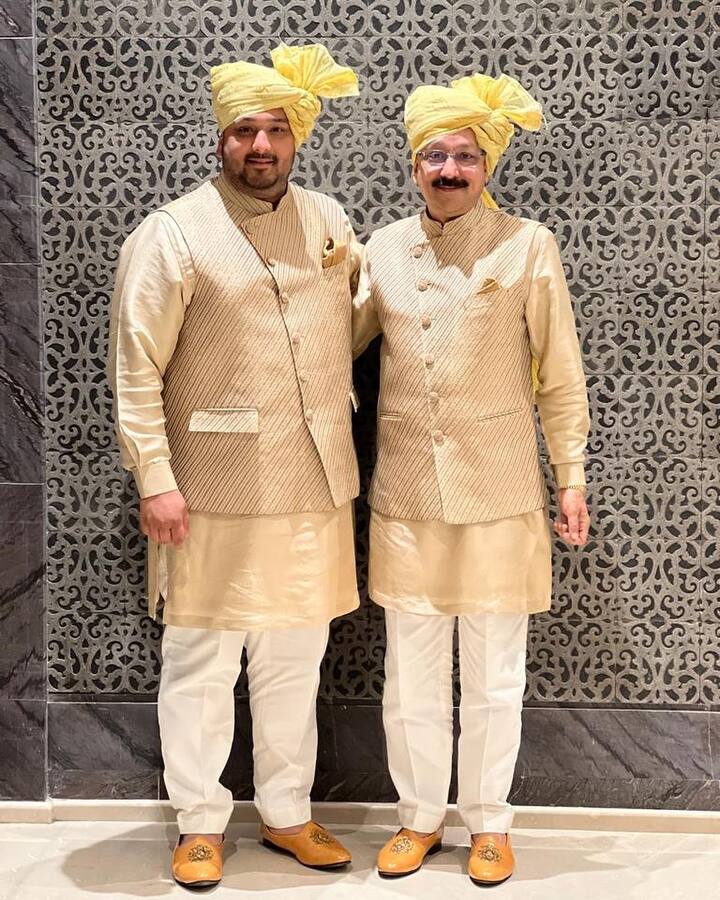 शिवाय, झीशानने दावा केला की त्याच्या वडिलांचे अनेक बिल्डर्सशी संपर्क होते, जे पुनर्विकास प्रकल्पांमध्ये अडकले होते.