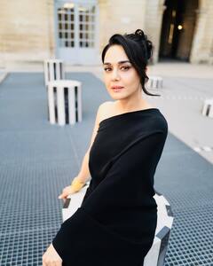 तीनों खान के साथ हिट फिल्में दे चुकी हैं ये हसीना, एक्टिंग से दूर होकर भी करती हैं करोड़ों की कमाई