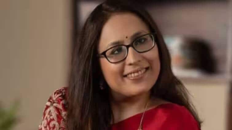 Radhika Gupta CEO of Edelweiss Mutual Funds Slams Clickbait Articles On Mutual Funds Being A Scam Radhika Gupta Slams Clickbait Articles On Mutual Funds Being A Scam; Here's What She Said