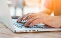 Office ਦੇ ਲੈਪਟਾਪ 'ਤੇ ਭੁੱਲ ਕੇ ਵੀ ਨਾ ਸਰਚ ਕਰੋ ਆਹ ਚੀਜ਼ਾਂ, ਨਹੀਂ ਤਾਂ ਹੋ ਜਾਵੇਗੀ ਦਿੱਕਤ