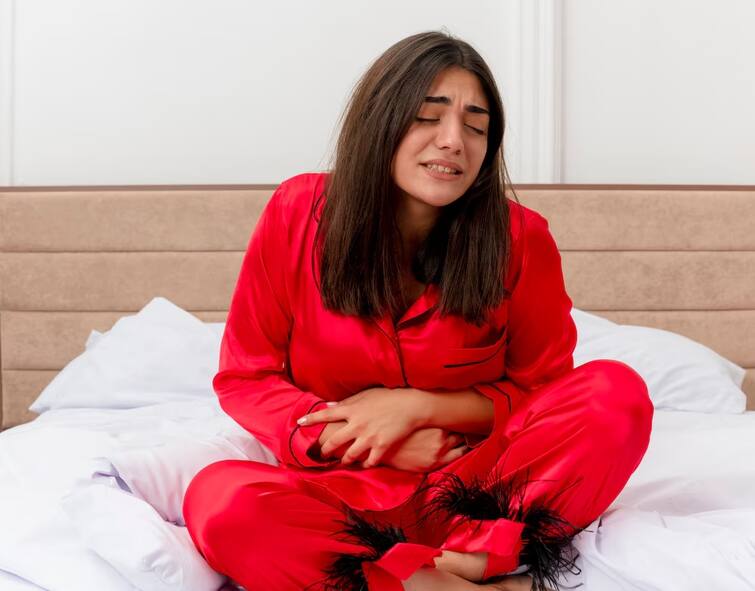 If you experience extreme pain during your periods, be careful and don't ignore it, know the reasons Women Health: પીરિયડ્સ સમયે અતિશય પીડાનો થાય છે અનુભવ તો સાવધાન ન કરો ઇગ્નોર, જાણો કારણો