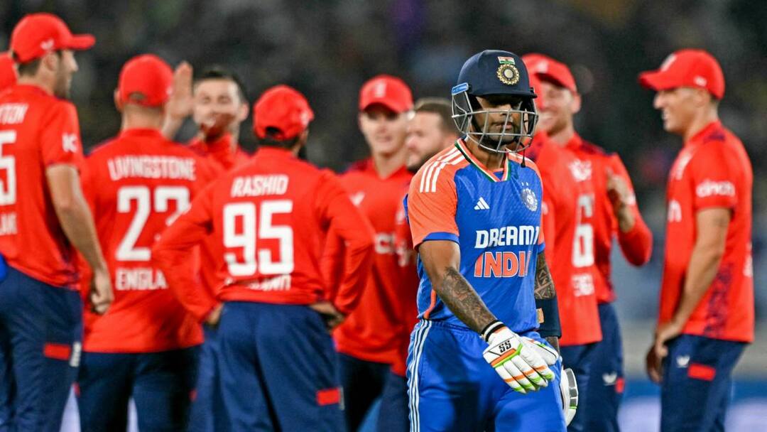 IND vs ENG 3rd T20: इंग्लैंड का राजकोट में भारत को करारा जवाब, 26 रनों से दर्ज की जीत, काम न आ सका वरुण का 'पंजा' England wins by 26 runs against india Rajkot IND vs ENG 3rd T20 suryakumar yadav IND vs ENG 3rd T20: इंग्लैंड का राजकोट में भारत को करारा जवाब, 26 रनों से दर्ज की जीत, काम न आ सका वरुण का 'पंजा'