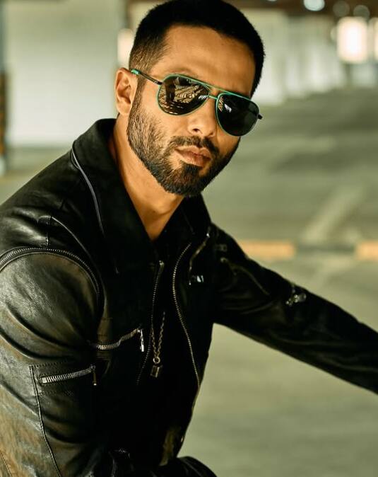 शाहिद कहते हैं, 