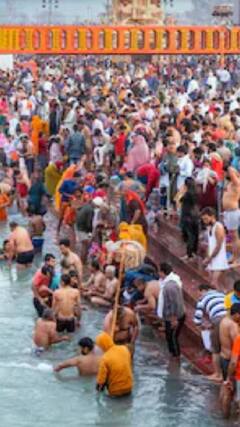 सेना के हवाले होना चाहिए महाकुंभ | ABP SHORTS