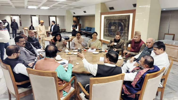 JPC Panel Adopts Amended Waqf Bill; Opposition Calls It 'Unconstitutional', To Give Dissent Note