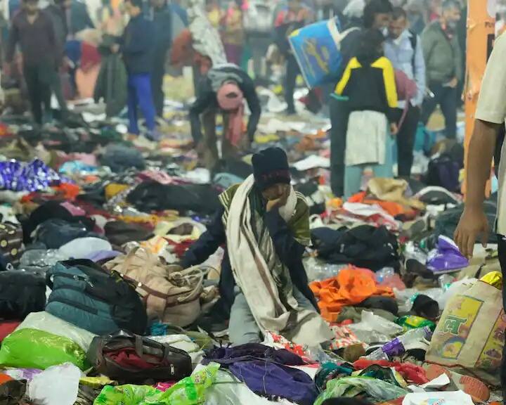 महाकुंभमेळ्यात पोहोचलेल्या अनेक भाविकांच्या कुटुंबातील सदस्य बेपत्ता झाले आणि अनेक लोक जखमी झाले, ज्यांना रुग्णालयात नेण्यात आलं आहे.