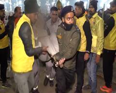 મહાકુંભમાં આખરે કયા કારણે મચી ગઇ હતી નાસભાગ, પ્રત્યક્ષદર્શી જણાવી હકીકત, 13 આખાડાઓએ સ્નાન ન કરવાનો કર્યો નિર્ણય