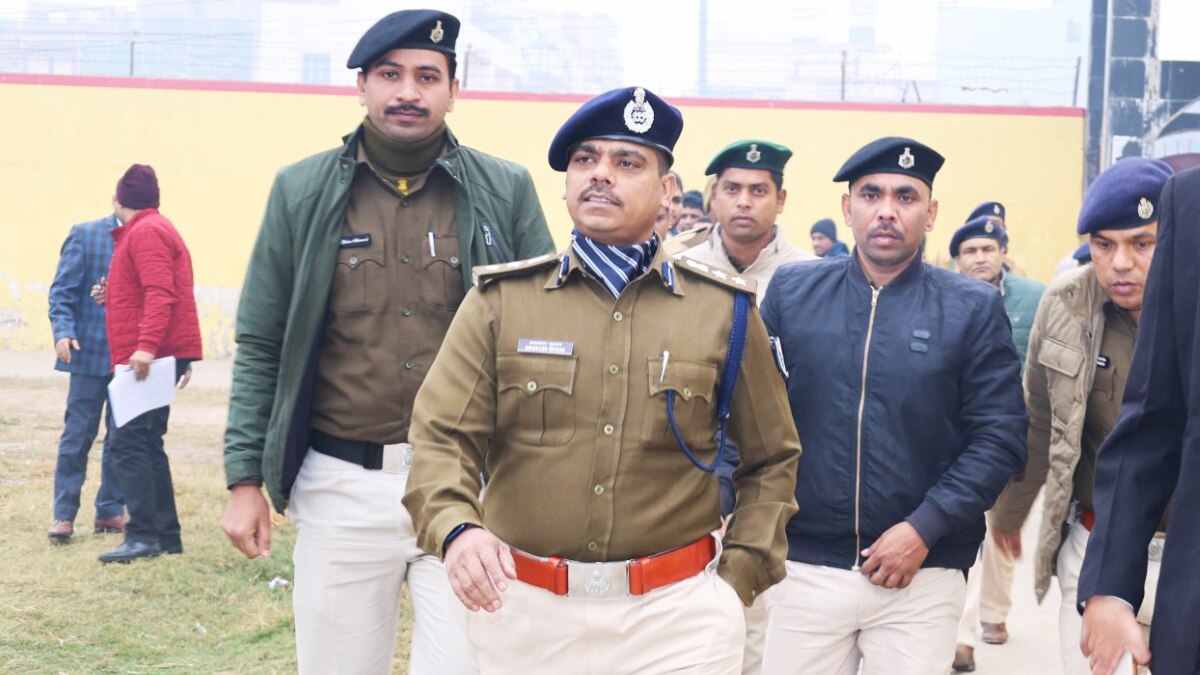 Patna News: एक्शन में दिखे SSP अवकाश कुमार, इस गलती पर पटना में थानेदार को सीधे कर दिया सस्पेंड