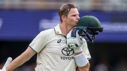 Steve Smith Record Reaches 10000 Test Runs Australia vs Sri Lanka Test Steve Smith Record: 10 ஆயிரம் ரன்கள்! டெஸ்ட் கிரிக்கெட்டில் புது உச்சத்தைத் தொட்ட ஸ்மித்!