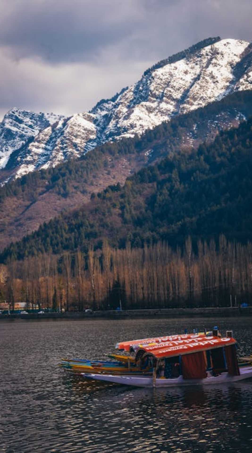 कश्मीर के नाम के पीछे भी एक अलग इतिहास है