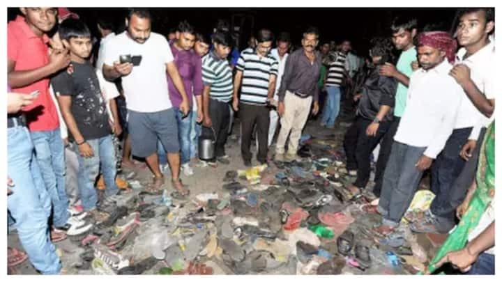 October 3, 2014: Thirty-two people were killed and 26 others injured in a stampede at Gandhi Maidan in Patna, shortly after the Dussehra celebrations ended.