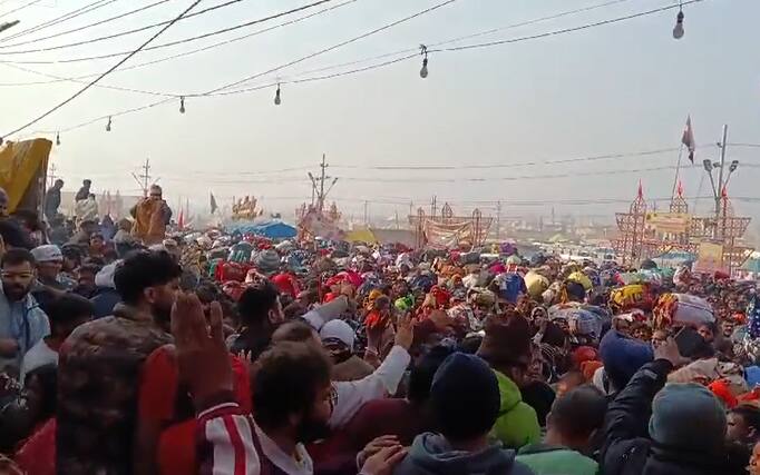 यानि संगम नोज पर हुए हादसे के बाद भी प्रशासन ने कोई सबक नहीं लिया. अगर लिया होता तो कुछ ही घंटों के अंदर फिर से ऐसा मंजर नहीं दिखता. चश्मदीदों की मानें तो इस हादसे में भी कुछ लोगों की जान गई है. लेकिन प्रशासन की तरफ से अब तक कोई आधिकारिक जानकारी नहीं दी गई है.