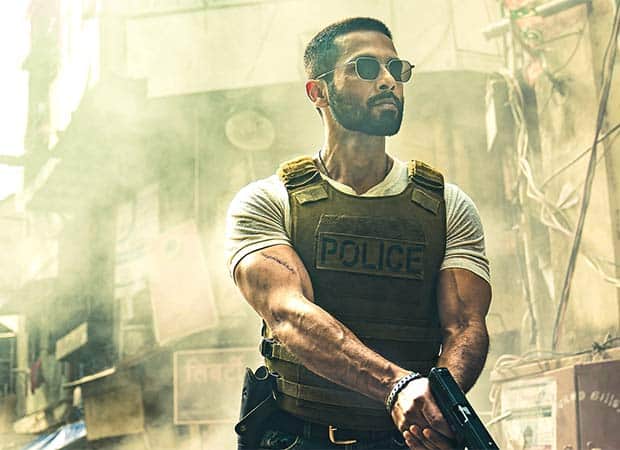 शाहिद कपूर से फैंस ने एक्स पर शाहिद कपूर से अलग-अलग सवाल पूछे. एक्टर ने अपने फैंस के सवालों के जवाब भी दिए.